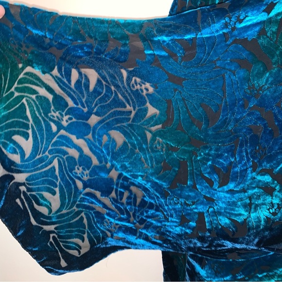 Cocoon House Chic Teal Blue Silk Kimono Cape - Picture 10 of 12